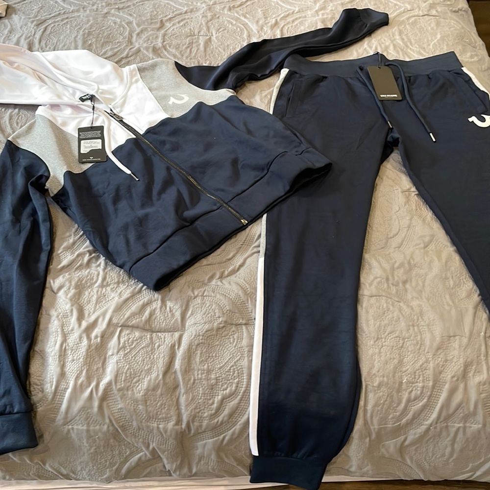 NWT True Religion Limited Edition Set